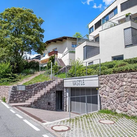 Vastle Villa