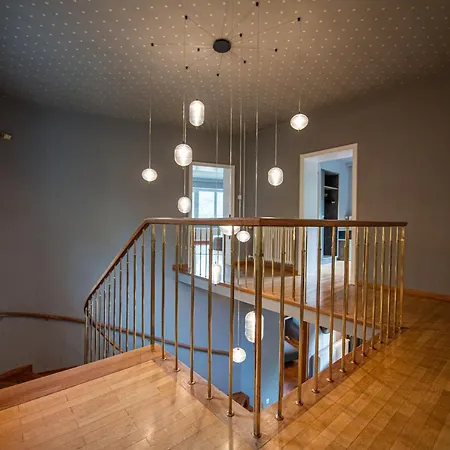 Vastle Villa *